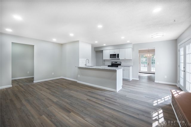 2816 Corlington Drive, Dayton, OH 45440