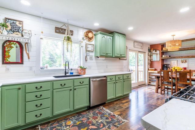 18620 Monticello Drive, Goshen, IN 46528