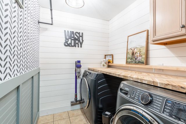 18620 Monticello Drive, Goshen, IN 46528