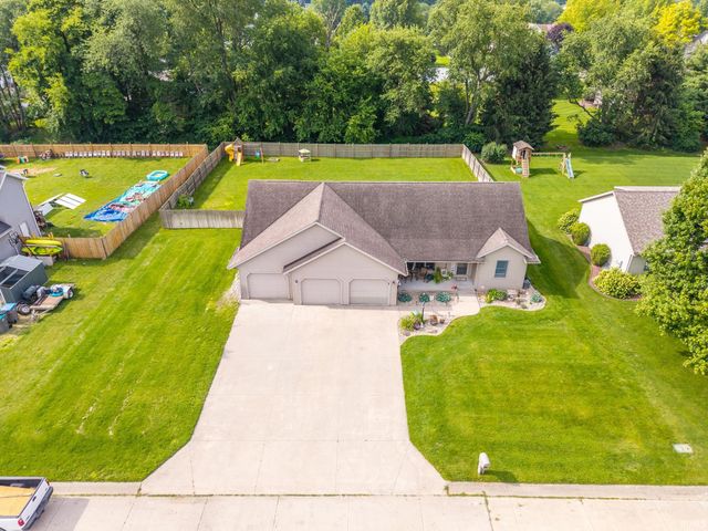 18620 Monticello Drive, Goshen, IN 46528