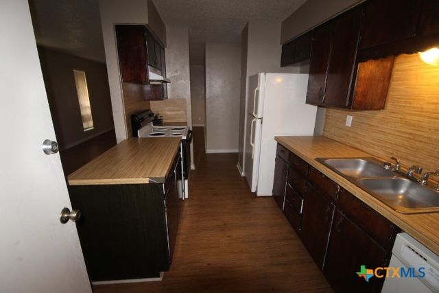 825 Michelle Drive, Copperas Cove, TX 76522