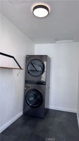 1260 W 81st, Los Angeles, CA 90044