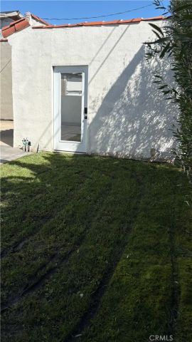 1260 W 81st, Los Angeles, CA 90044