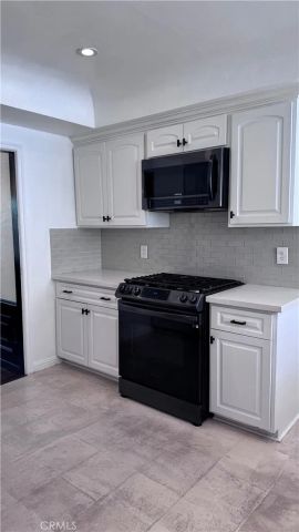 1260 W 81st, Los Angeles, CA 90044