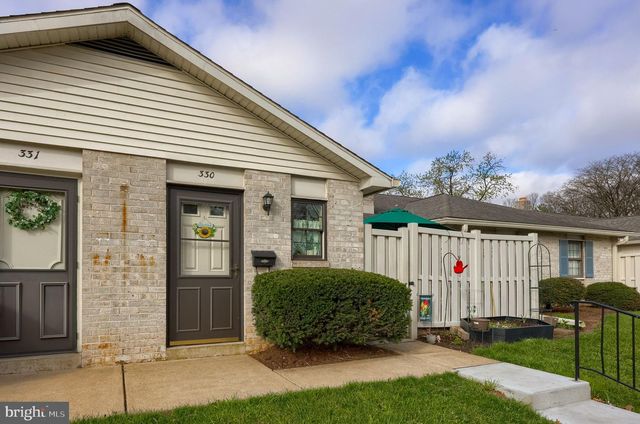 330 VALLEYBROOK DR, Lancaster, PA 17601