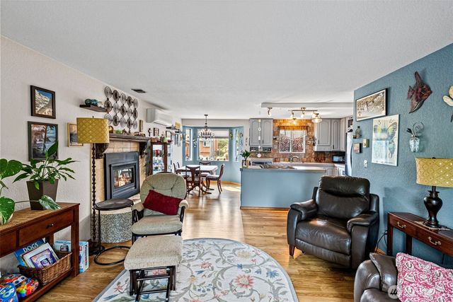 5709 N 48th Street, Tacoma, WA 98407
