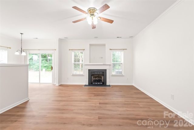 15583 Stronvar House Lane, Charlotte, NC 28277