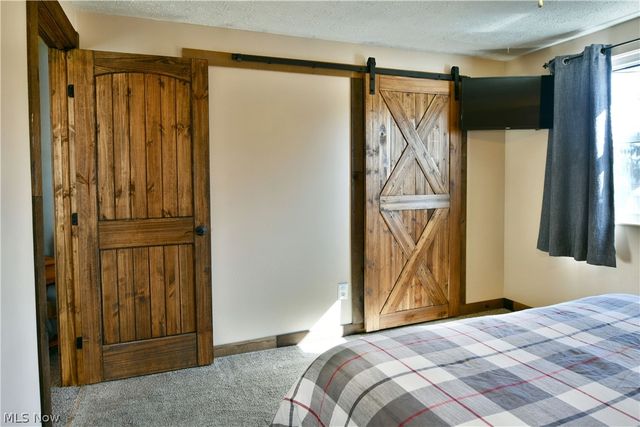 1317 Cedarwood Drive, Mineral Ridge, OH 44440