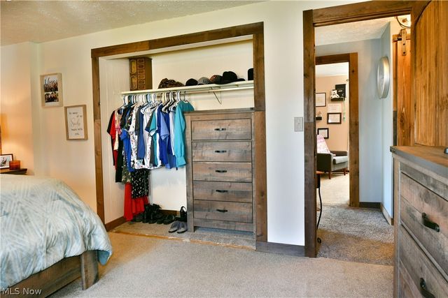 1317 Cedarwood Drive, Mineral Ridge, OH 44440