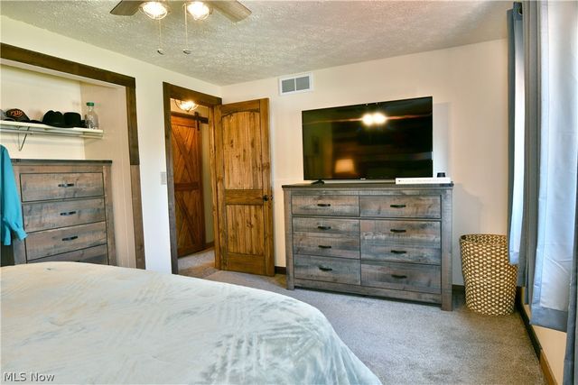 1317 Cedarwood Drive, Mineral Ridge, OH 44440