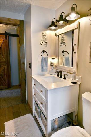 1317 Cedarwood Drive, Mineral Ridge, OH 44440