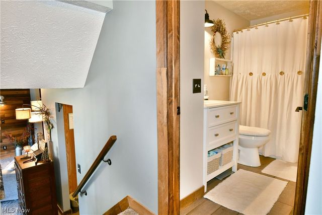 1317 Cedarwood Drive, Mineral Ridge, OH 44440