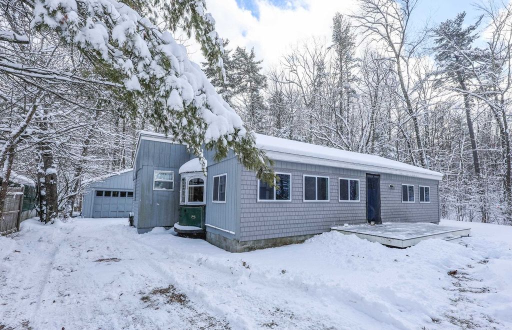 129 Mountain Base Road, Goffstown, NH 03045