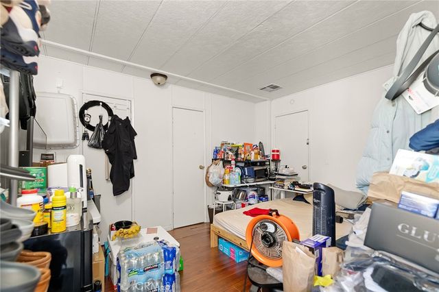 8200 Bolsa 32, Midway City, CA 92655