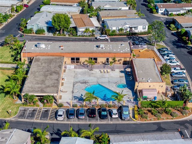 8200 Bolsa 32, Midway City, CA 92655