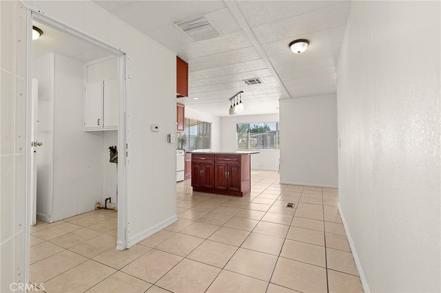 8200 Bolsa 32, Midway City, CA 92655