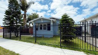 10923 Foothill Boulevard, Oakland, CA 94605