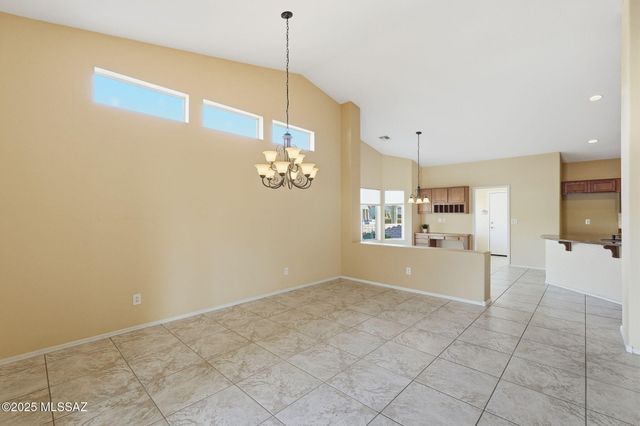 2646 E Barclay Court, Green Valley, AZ 85614