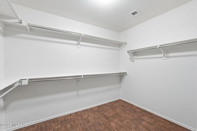 2646 E Barclay Court, Green Valley, AZ 85614