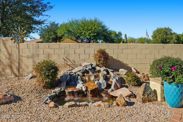 2646 E Barclay Court, Green Valley, AZ 85614