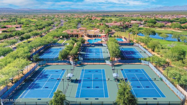 2646 E Barclay Court, Green Valley, AZ 85614