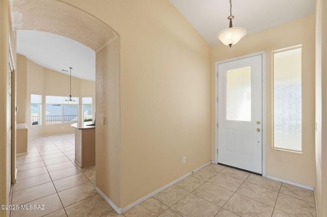 2646 E Barclay Court, Green Valley, AZ 85614