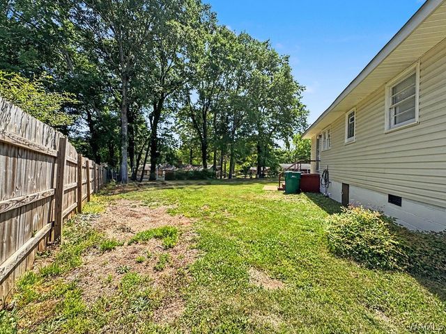5908 17th Street E, Cottondale, AL 35453