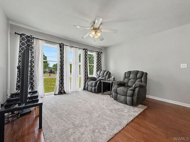 5908 17th Street E, Cottondale, AL 35453
