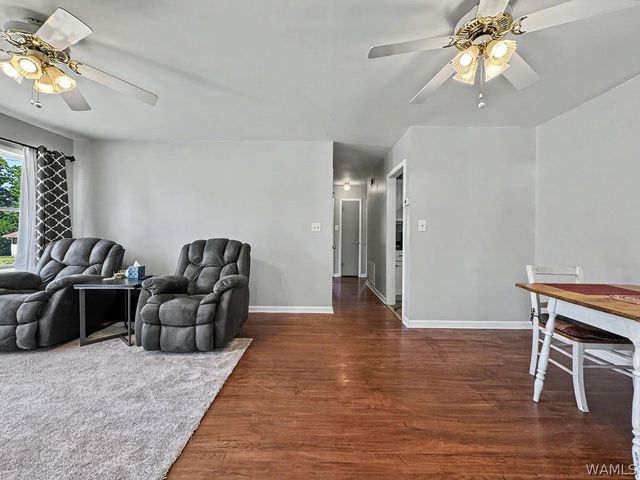 5908 17th Street E, Cottondale, AL 35453