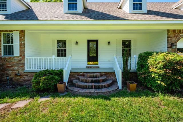 56 Brandon Road, Mayflower, AR 72106