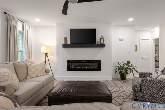 1817 Bogese Dr, Petersburg, VA 23805
