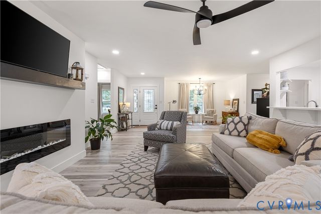 1817 Bogese Dr, Petersburg, VA 23805
