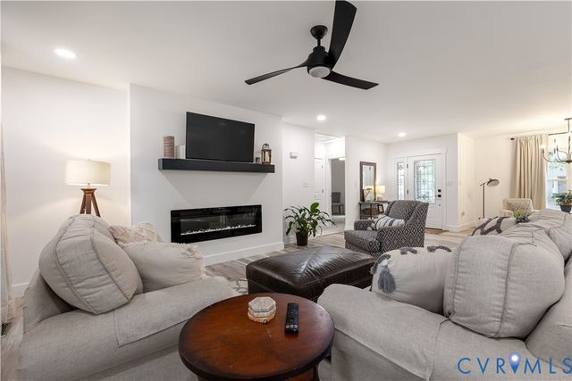 1817 Bogese Dr, Petersburg, VA 23805