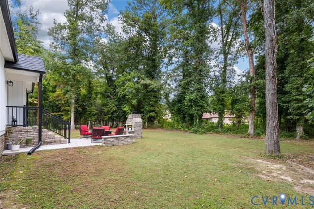 1817 Bogese Dr, Petersburg, VA 23805
