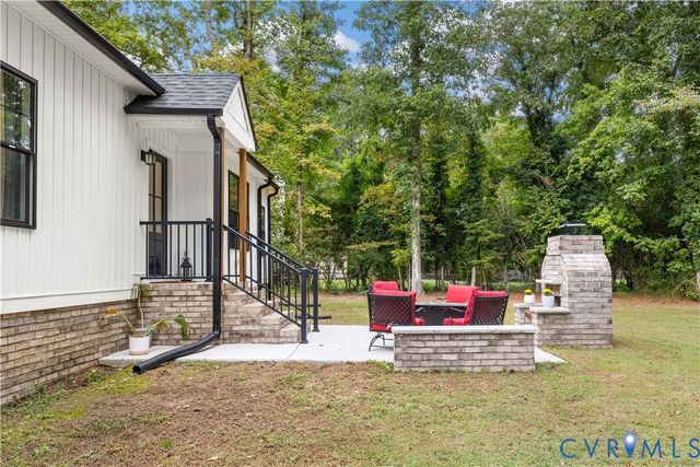 1817 Bogese Dr, Petersburg, VA 23805