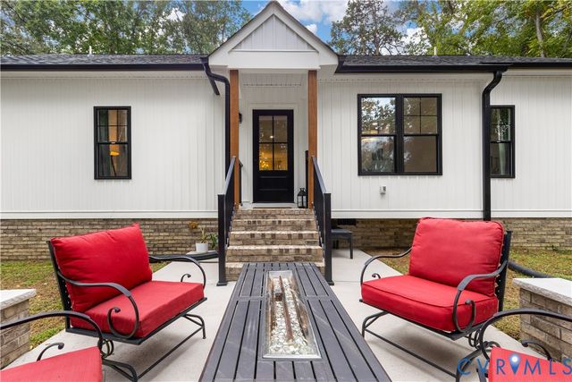 1817 Bogese Dr, Petersburg, VA 23805