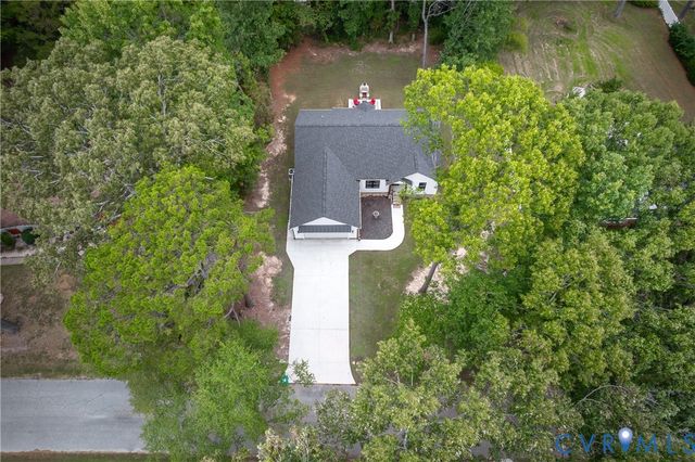 1817 Bogese Dr, Petersburg, VA 23805
