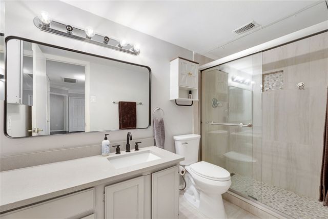 18333 Roehampton Drive 527, Dallas, TX 75252