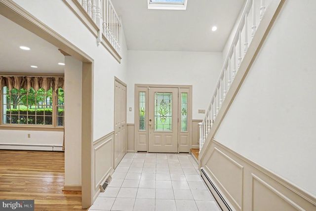 3015 OAK DR, Norristown, PA 19401