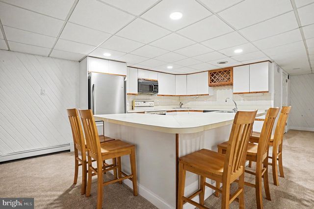 3015 OAK DR, Norristown, PA 19401
