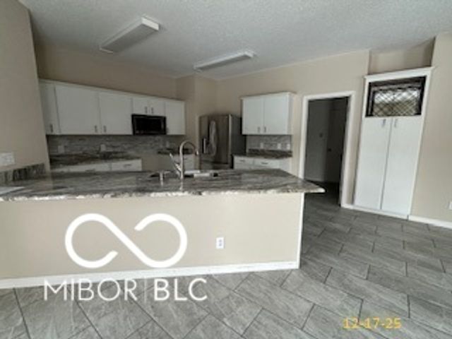 1120 Central Park Drive, Shelbyville, IN 46176