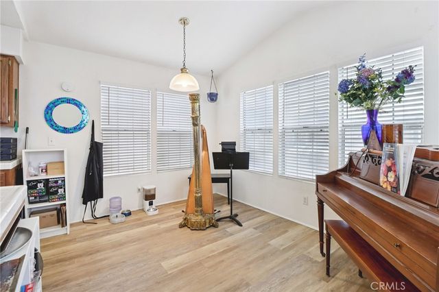 1043 Kite ln, Vista, CA 92081