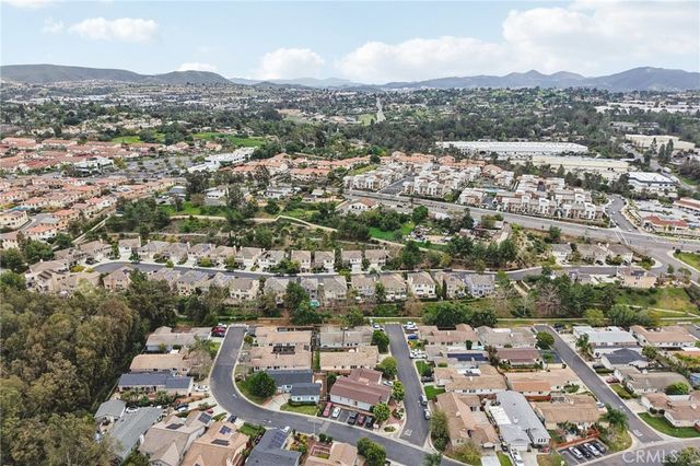 1043 Kite ln, Vista, CA 92081