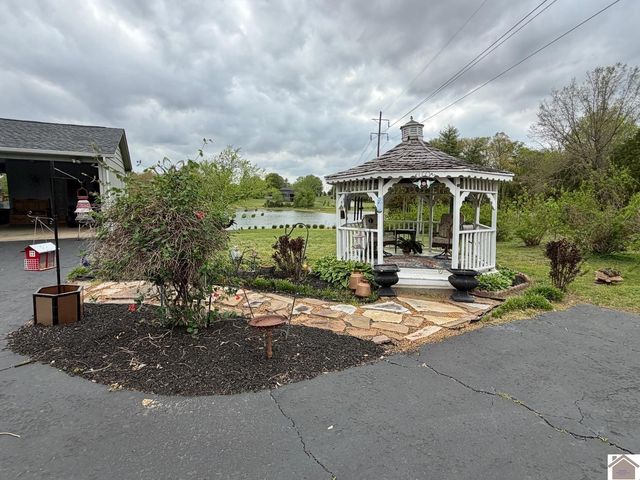 191 State Route 2205, Mayfield, KY 42066