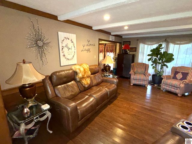 191 State Route 2205, Mayfield, KY 42066