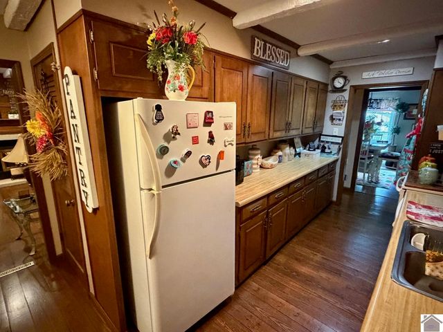 191 State Route 2205, Mayfield, KY 42066