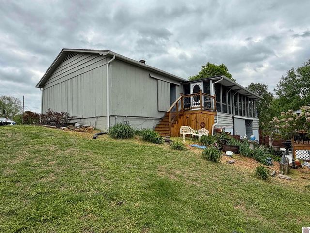 191 State Route 2205, Mayfield, KY 42066