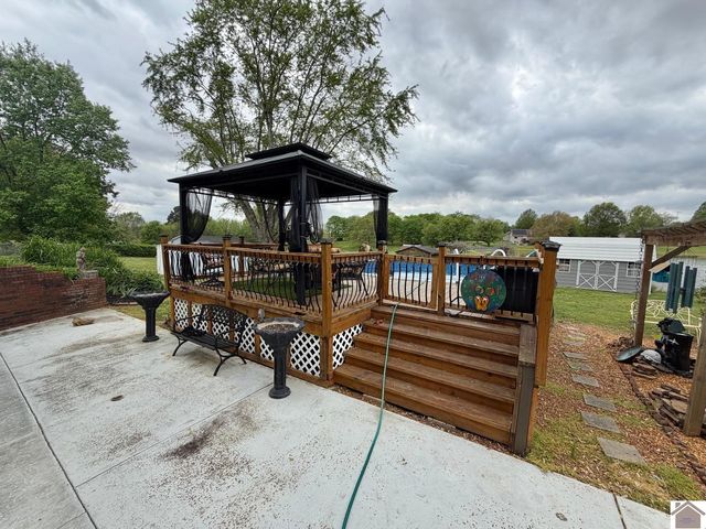 191 State Route 2205, Mayfield, KY 42066