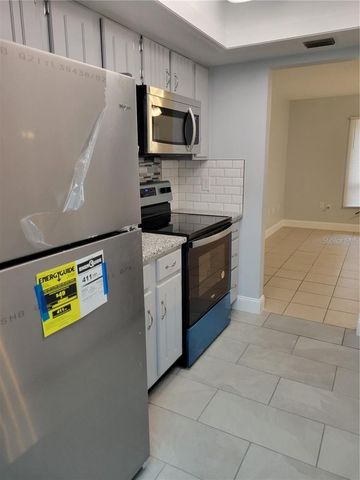 807 MCLAIN COURT, Tavares, FL 32778