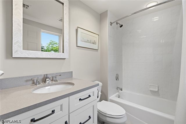 7225 Pelican Bay BLVD 302, Naples, FL 34108
